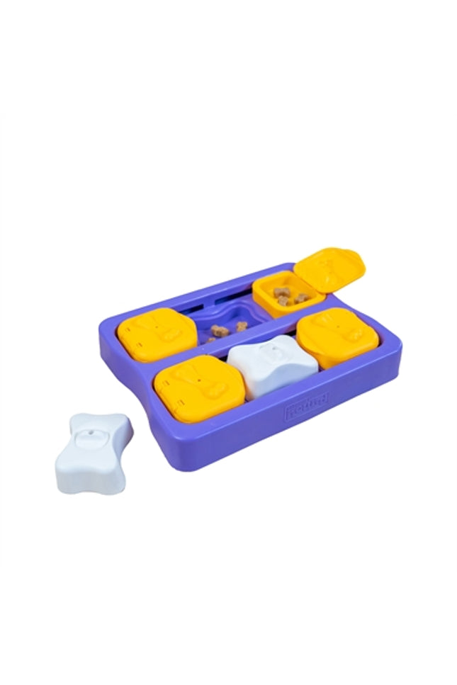 Nina Ottosson Dog Brick